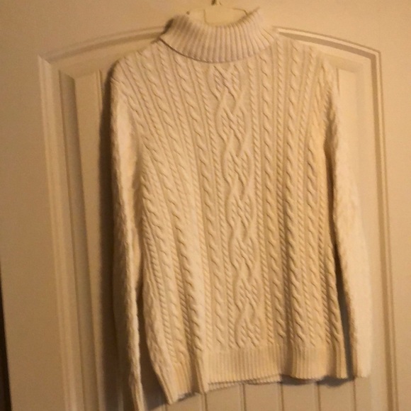 Croft&Barrow Turtleneck Sweater - Picture 1 of 13